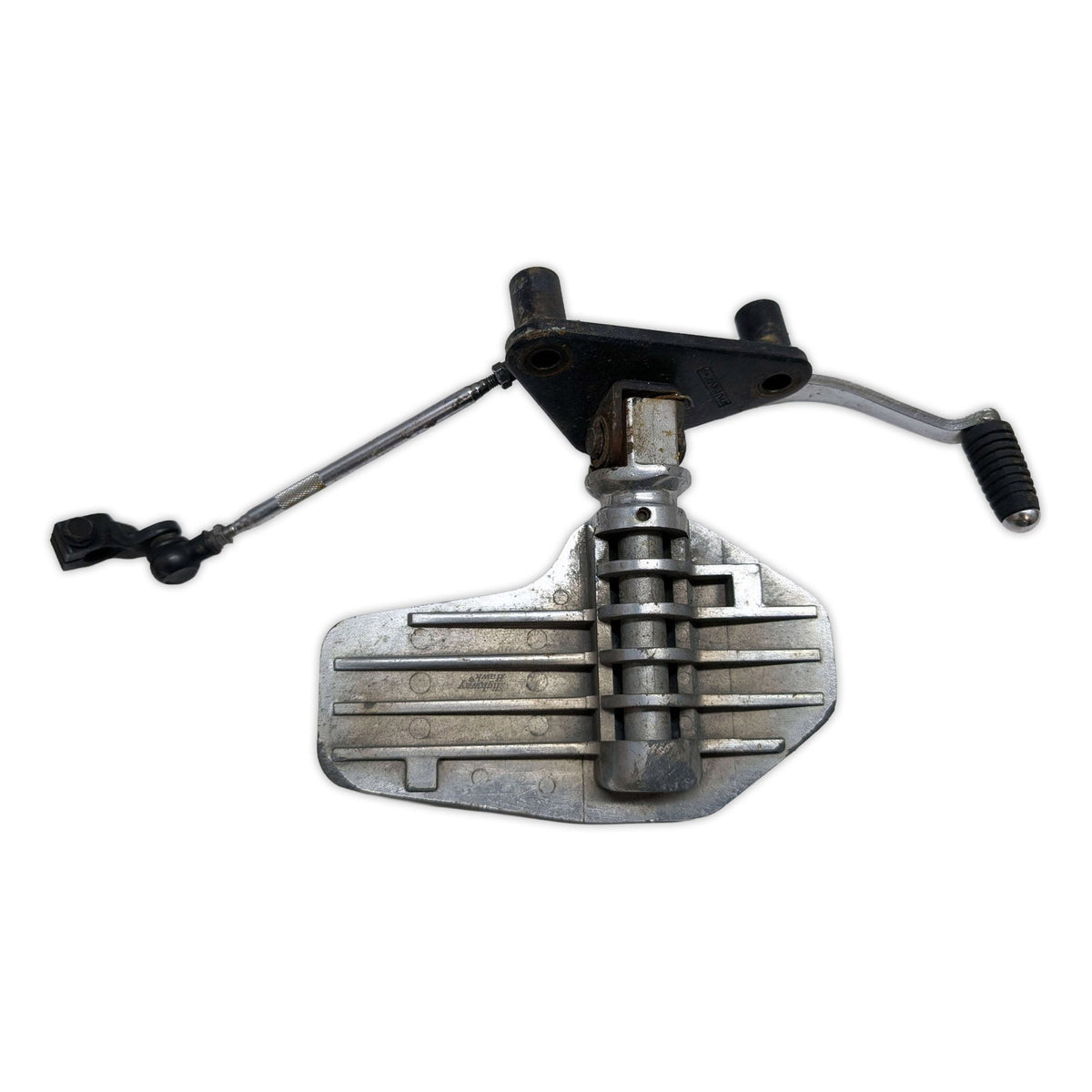 Footrest Footpeg Pedal Holder Right - 34003-1414 - Kawasaki VN800 Vulcan 800 Classic Custom 95-06