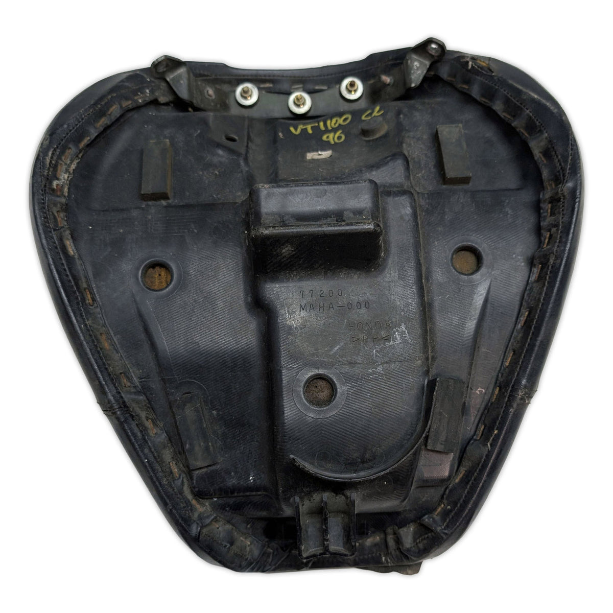 Seat - 77200-MAH - Honda VT1100C2 Shadow 1100 ACE 95-01