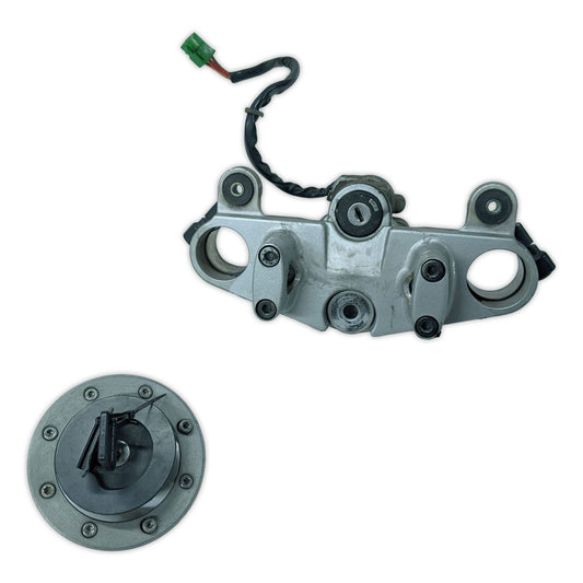 Ignition Switch Fuel Cap Triple Clamp Suzuki GS500 89-00