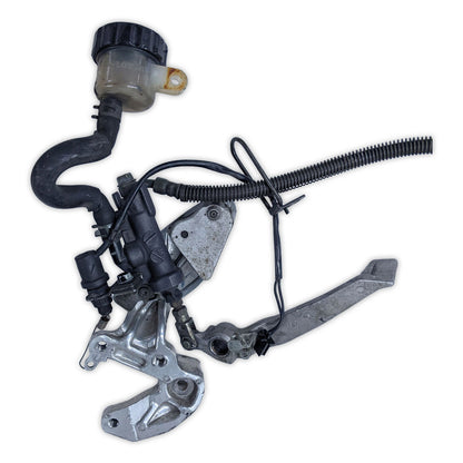 Brake Caliper Rear Master Cylinder Yamaha YZF1000 96-97 4SV-2580W-00