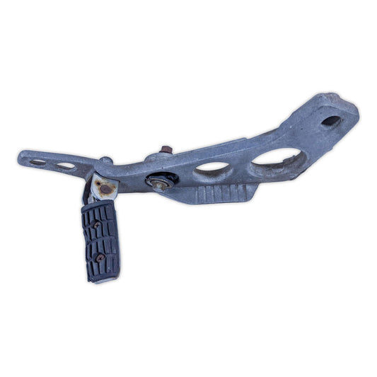 Footrest Footpeg Bracket Right Yamaha RZ350 RZ 350 29L-27443-01
