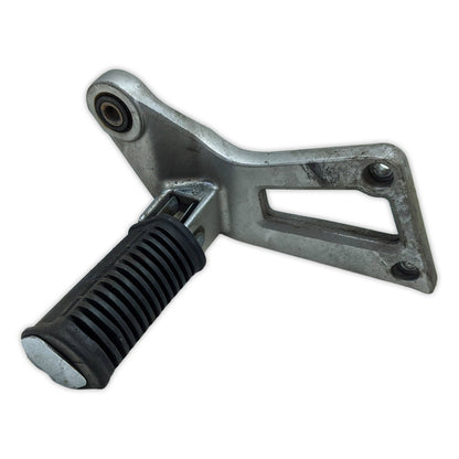 Footrest Pedal Pass. Right GSX1100F Katana 1100 88-93 43810-48B11
