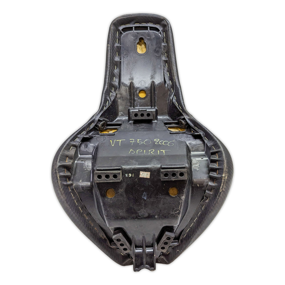 Seat Honda Shadow Spirit VT750 VT 750 05-07 77200-MCR-A40