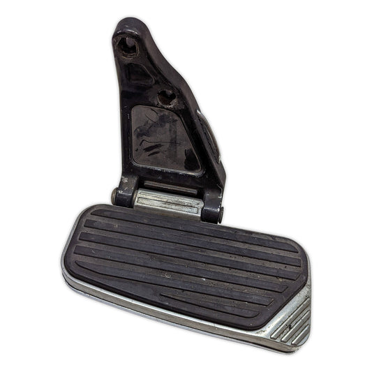 Floorboard Footrest Pass. Right Kawasaki VN1500 Vulcan Nomad 99-04 35011-1898
