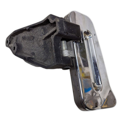 Floorboard Footrest Pass. Right Kawasaki VN1500 Vulcan Nomad 99-04 35011-1898