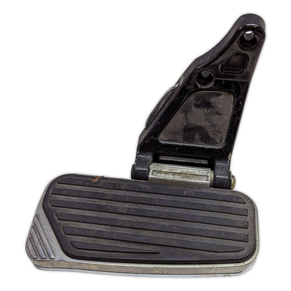 Floorboard Footrest Pass. Left Kawasaki VN1500 Vulcan Nomad 99-04 35011-1897
