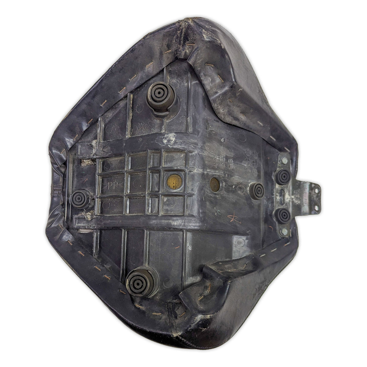 Seat OEM Yamaha XVS1100 VStar V-Star 1100 Custom 99-04 5EL-24710-00