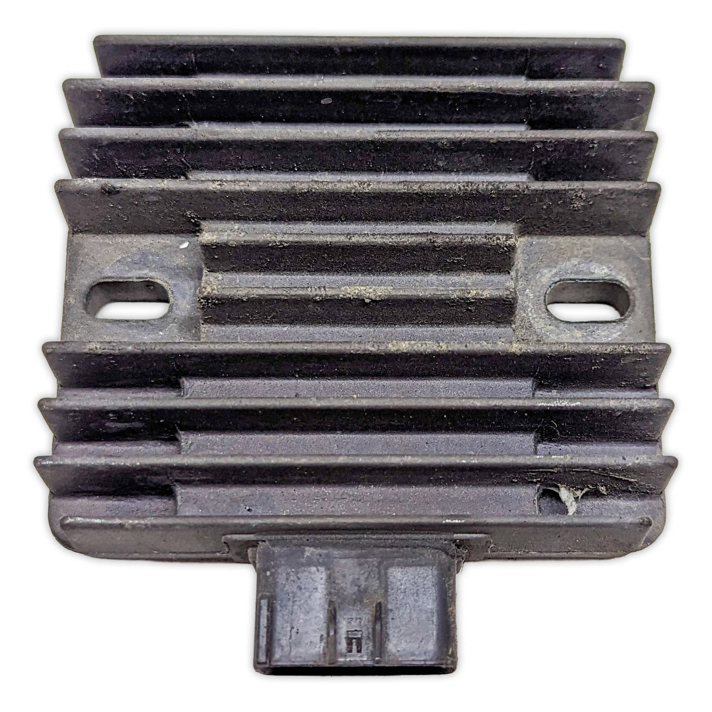 Regulator Rectifier Yamaha XVS1100 VStar V-Star 1100 2004 04 4XY-81960-00