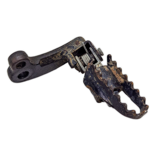 Footrest Pedal Pillion Right Suzuki DR200 DR 200 86-13 43510-44A03