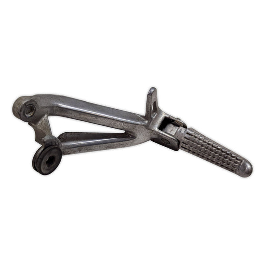 Footrest Pedal Pillion Pass. Left Suzuki GSXR GSX-R 600 97-00 43700-33E00