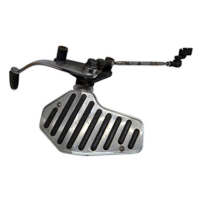 Footrest Footpeg Pedal Holder Right - 34003-1414 - Kawasaki VN800 Vulcan 800 Classic Custom 95-06