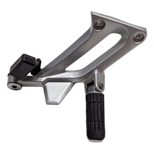 Footrest Footpeg Pedal Holder Passenger Right - 5JW-2742L-00 - Yamaha FJR1300 FJR 1300 01-05