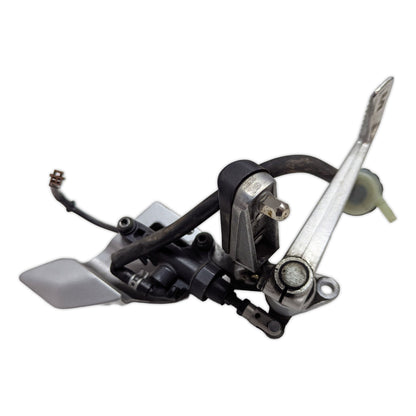 Footrest Footpeg Pedal Holder Right - 5JW-27443-00 - Yamaha FJR1300 01-05