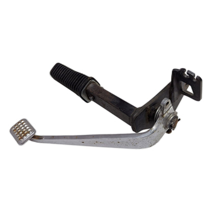 Footrest Footpeg Pedal Holder Shifter Right - 43510-48E200 - Suzuki VZ800 Marauder 97-04