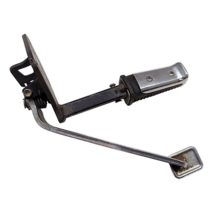 Footrest Footpeg Pedal Holder Shifter Right - 43510-48E200 - Suzuki VZ800 Marauder 97-04