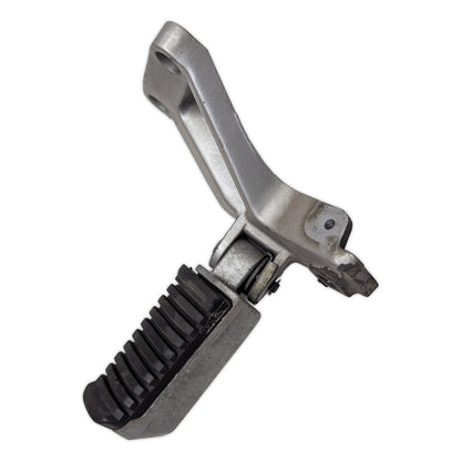 Footrest Footpeg Pedal Holder Pass. Left - Kawasaki ZG1000 Concours 94-06